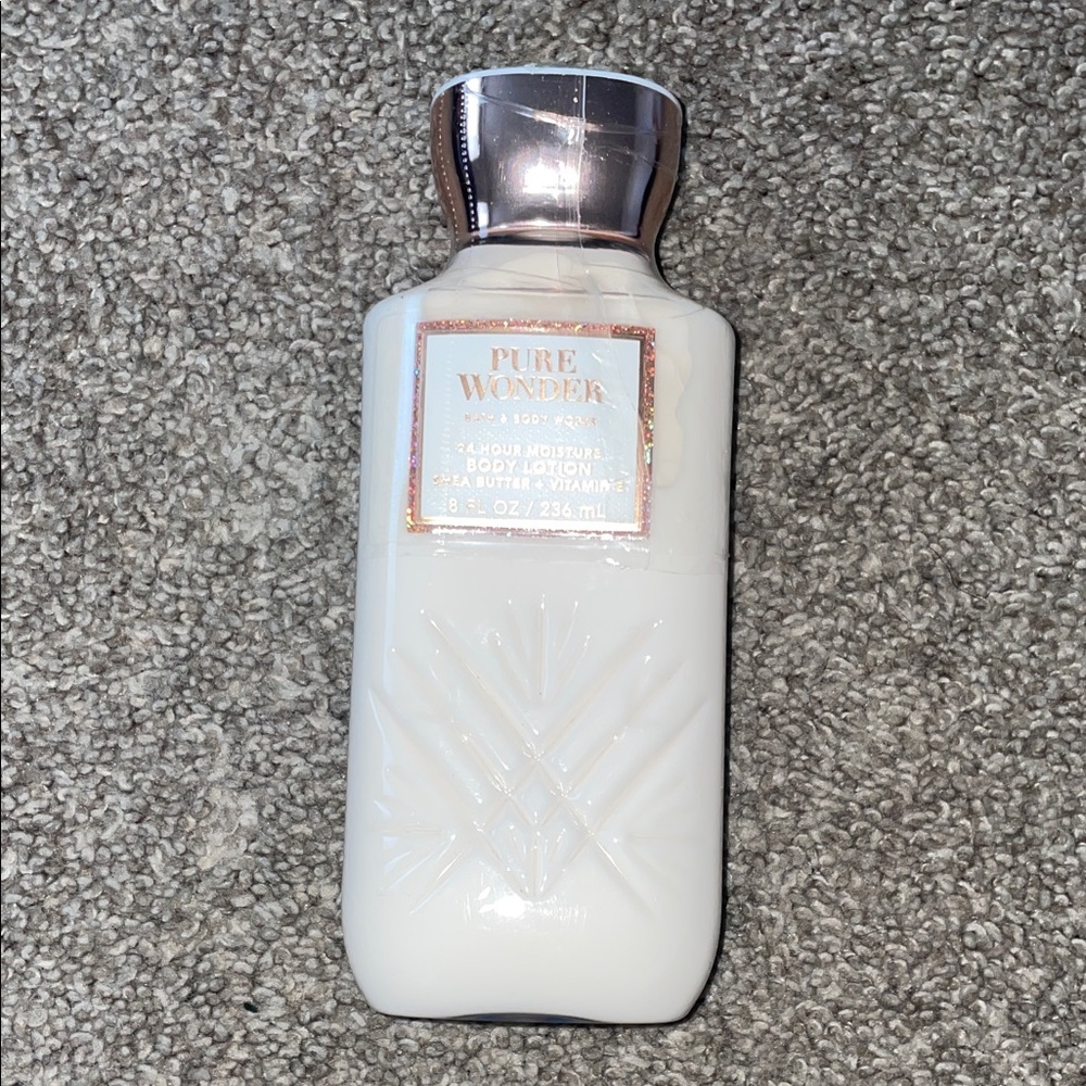 Bath & Body Works White Body Lotion